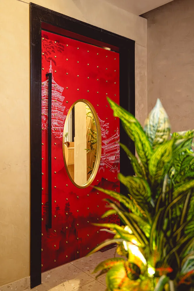 Restaurants in Rajouri Garden – The Red Door, Vishal Mall