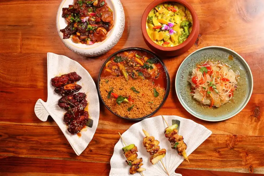 Restaurants in Rajouri Garden – The Red Door, Vishal Mall